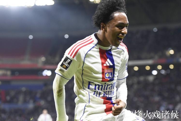 拜仁仍未放弃对马利克-福法纳和赛义德-马的追逐